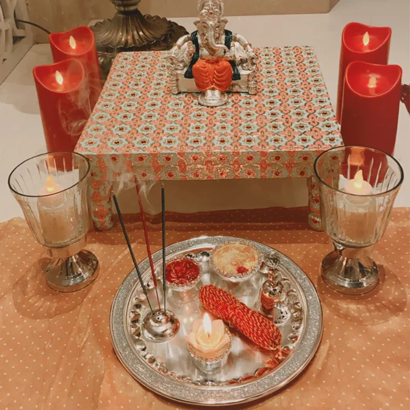 Glass with Stand