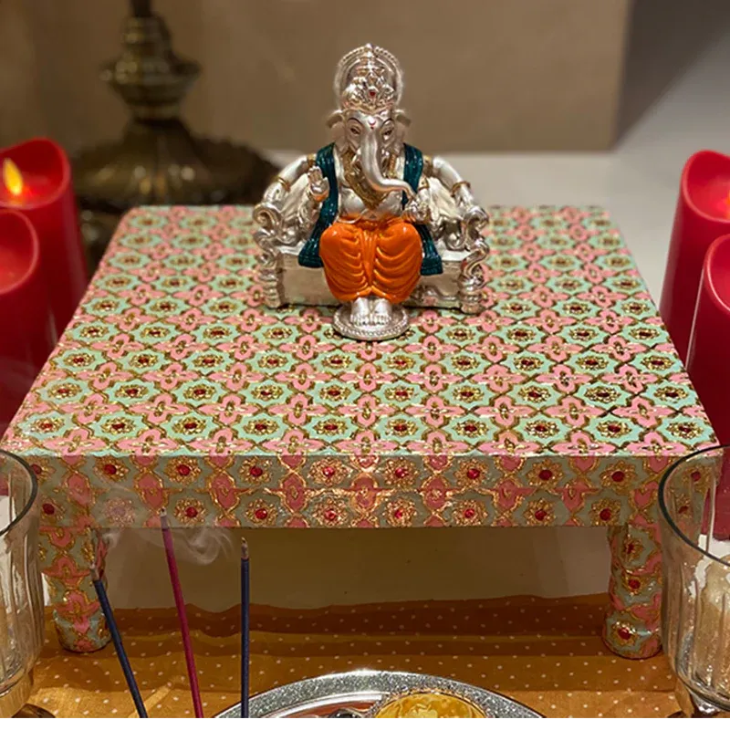 Sofa Ganesh