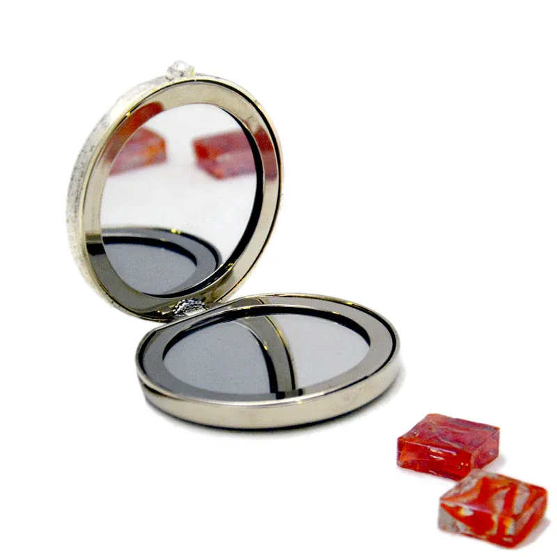 Compact Mirror
